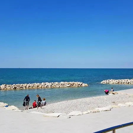 With Bubble Bath In Istria Karigador