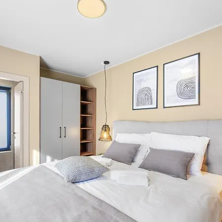 With Bubble Bath In Istria * Karigador