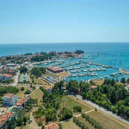 With Bubble Bath In Istria *