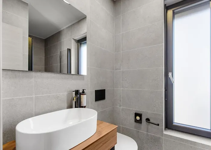 With Bubble Bath In Istria Karigador