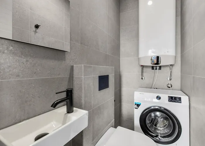 With Bubble Bath In Istria * Karigador