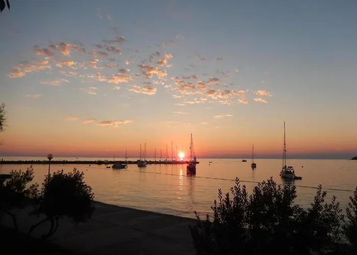 With Bubble Bath In Istria Villa